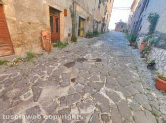 Il lastricato di Roccalvecce