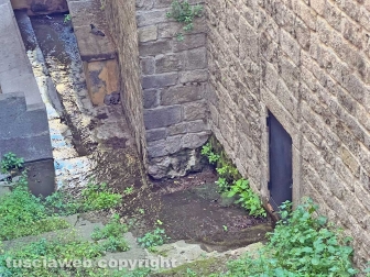 Viterbo - Il lavatoio di ponte del duomo