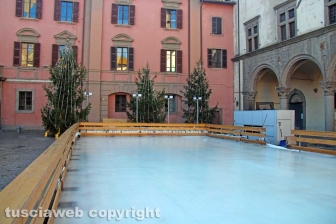 Il mercatino di piazza dei caduti