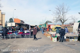 Viterbo - Il mercato del sabato al Carmine