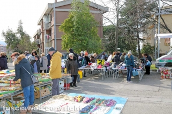 Viterbo - Il mercato del sabato al Carmine