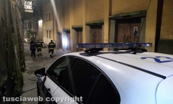 Viterbo - Calcinacci giù dal cinema Metropolitan