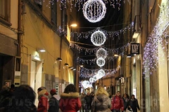 Il Natale illumina il centro