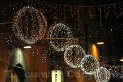 Il Natale illumina il centro