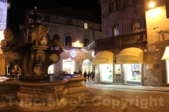 Il Natale illumina il centro