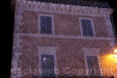 Il Natale illumina il centro