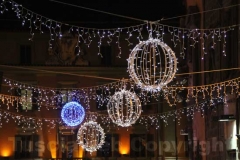 Il Natale illumina il centro