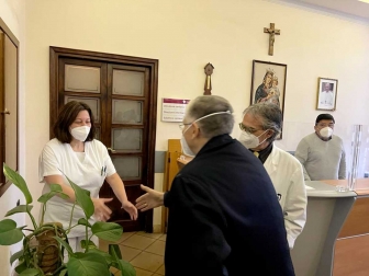 Il nuovo vescovo Piazza in visita a Santa Rosa, alla Quercia, al carcere e a Villa Rosa