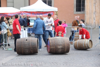 Il palio delle botti rivive a piazza del Comune