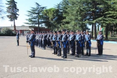 Il passaggio di consegne alla scuola marescialli Am