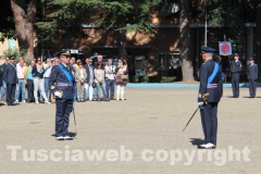 Il passaggio di consegne alla scuola marescialli Am