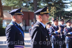 Il passaggio di consegne alla scuola marescialli Am