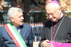 Il passaggio di consegne alla scuola marescialli Am