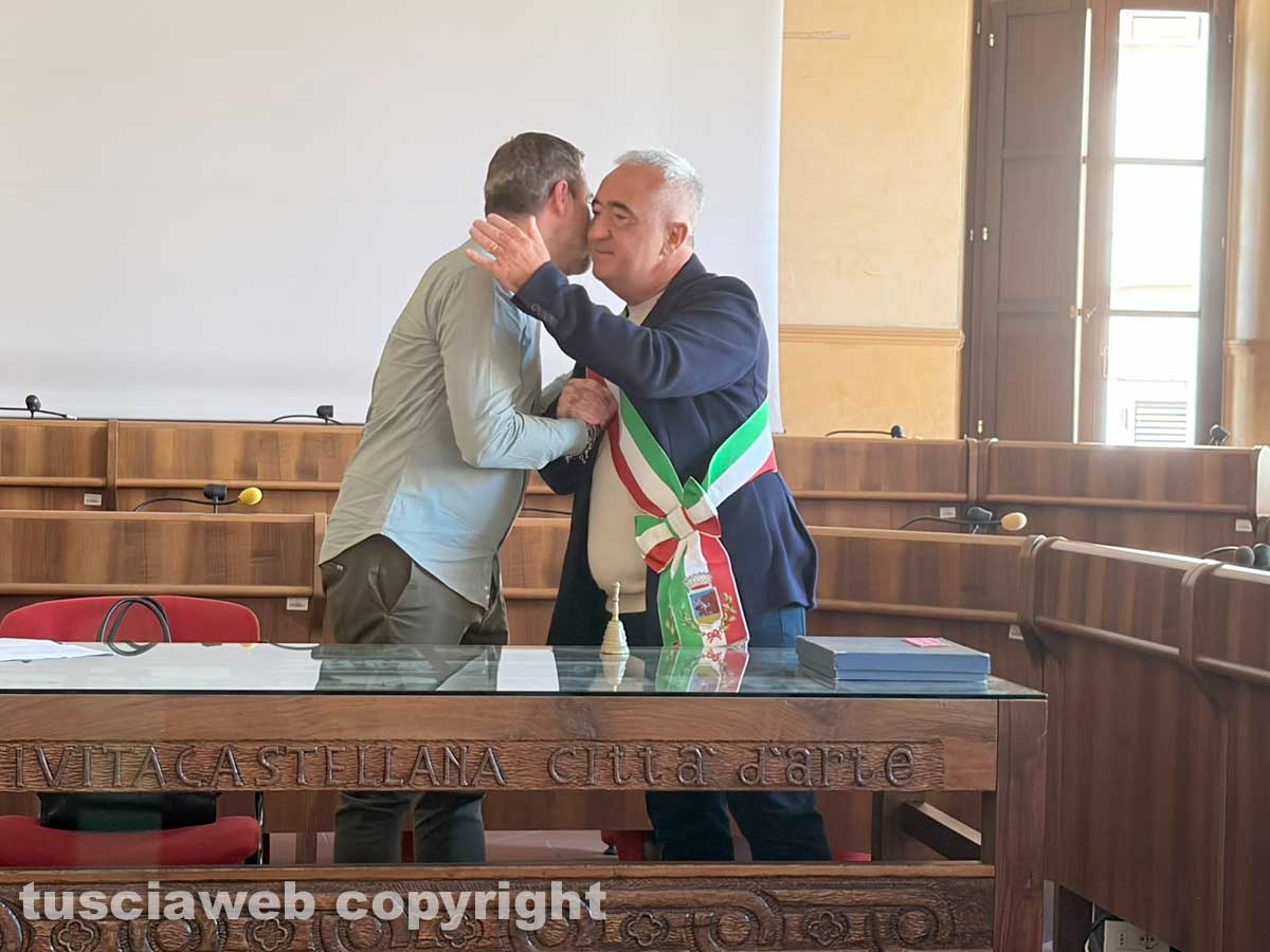 Civita Castellana - Il passaggio di consegne tra Luca Giampieri e Danilo Corazza