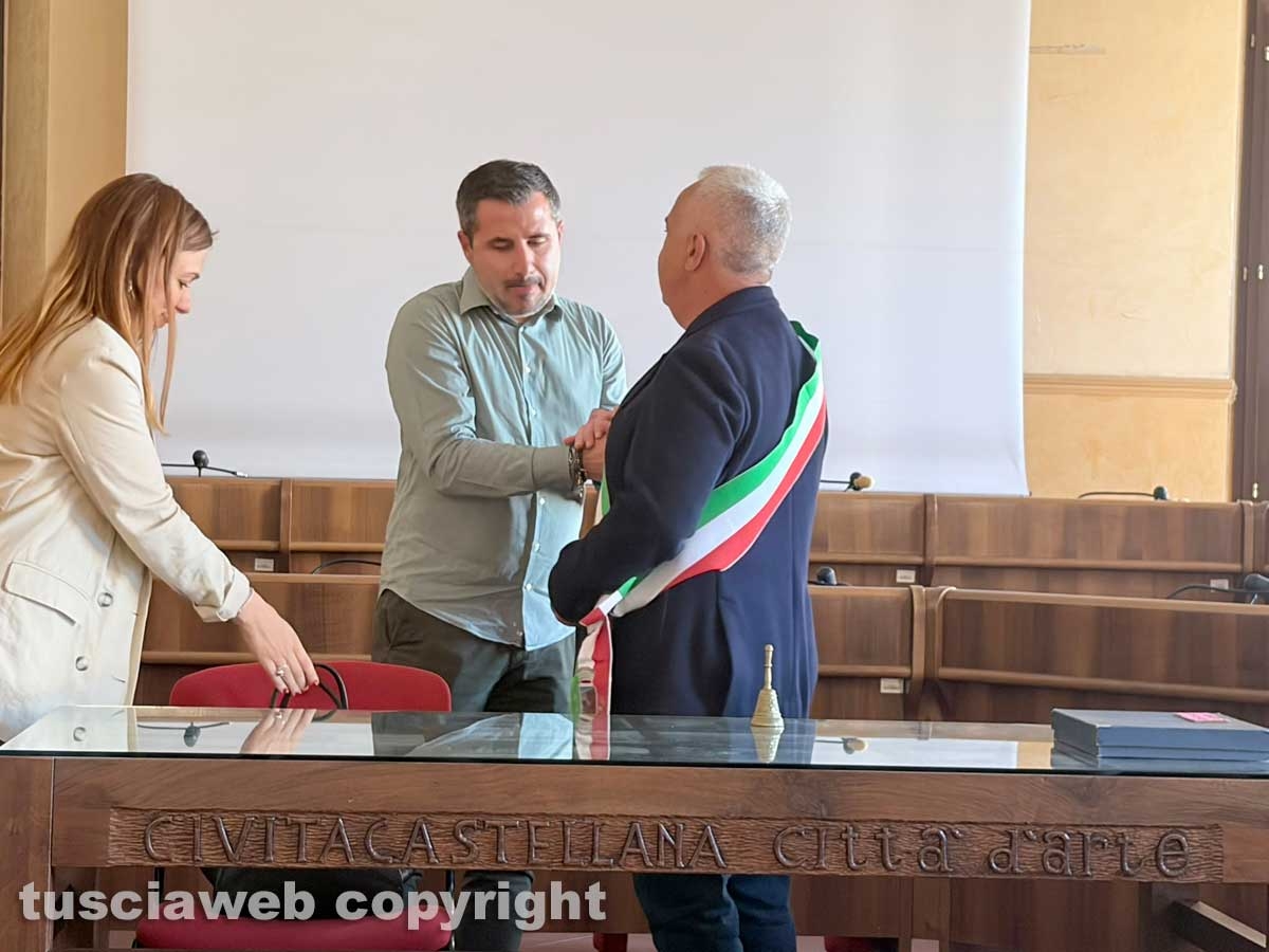 Civita Castellana - Il passaggio di consegne tra Luca Giampieri e Danilo Corazza