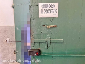 Il portone dell'anagrafe