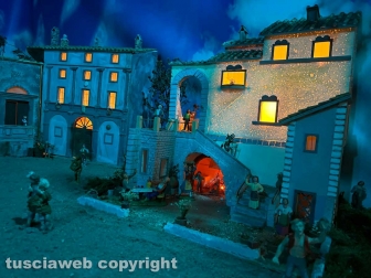 Il presepe di Mario Miralli e l’accensione dell’albero in piazza