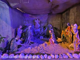 Il presepe di Mario Miralli e l’accensione dell’albero in piazza