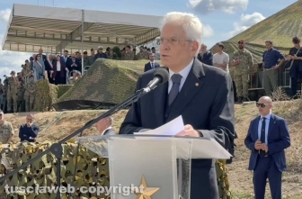Il presidente Sergio Mattarella al poligono di Monte Romano