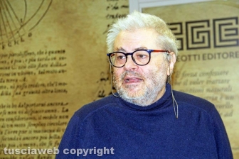 Il questore Fausto Vinci in visita a Tusciaweb