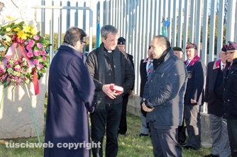 La cerimonia di commemorazione dei caduti della polizia