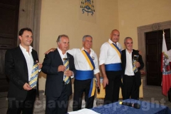 La consegna delle cravatte
