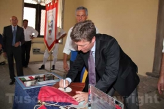 Vittori firma il ciuffo