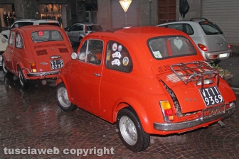Il raduno delle Fiat 500 a piazza della Rocca