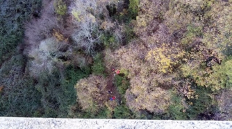 Vallerano - Il recupero della donna precipitata dal ponte