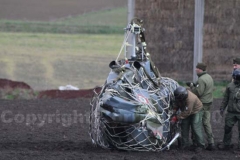Il recupero di un Ab 206 che era crollato nei pressi di Tuscania