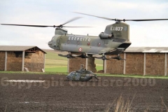 Il recupero di un Ab 206 che era crollato nei pressi di Tuscania