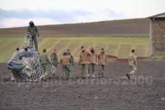 Il recupero di un Ab 206 che era crollato nei pressi di Tuscania
