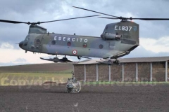 Il recupero di un Ab 206 che era crollato nei pressi di Tuscania