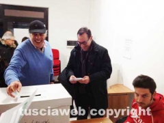 Il rettore Mancini vota alle primarie del Pd