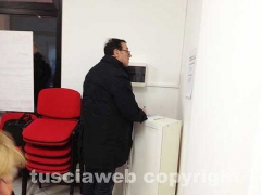 Il rettore Mancini vota alle primarie del Pd