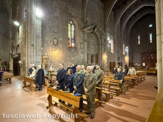 Basilica di San Francesco - Il ricordo del bombardamento su Viterbo del 17 gennaio 1944 - La chiesa quasi deserta