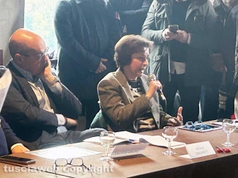 Sutri - A destra Alessandra Vittorini moglie di Davide Sassoli
