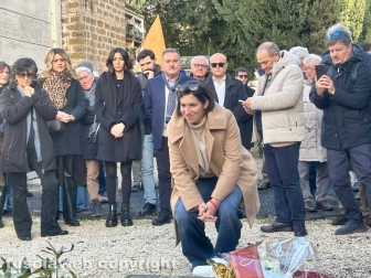 Sutri - Ricordo di David Sassoli - Elly Schlein porta i fiori sulla tomba
