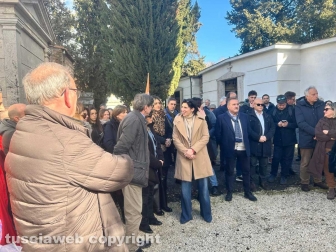 Sutri - Ricordo di David Sassoli - Elly Schlein porta i fiori sulla tomba