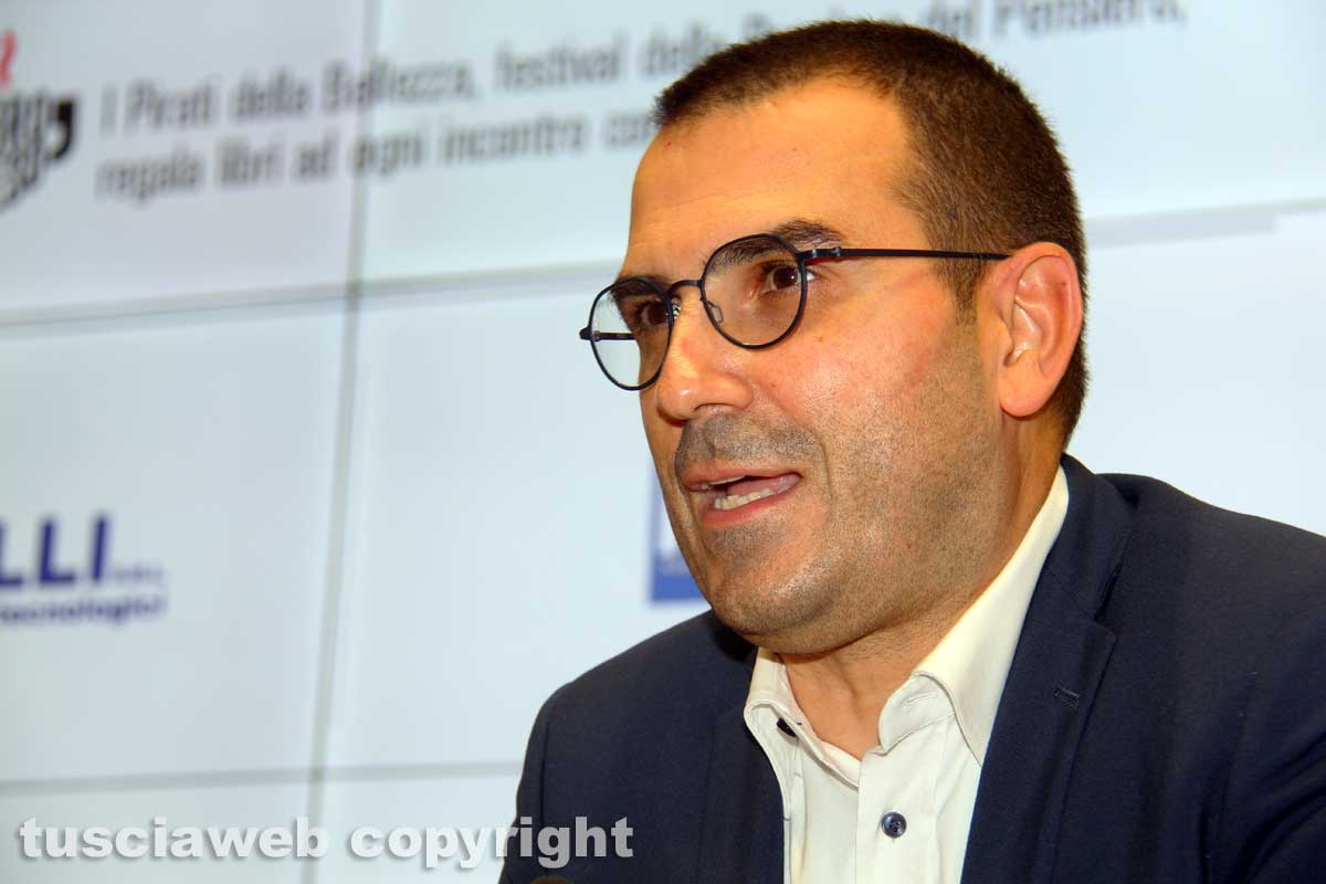 Viterbo - Pirati della bellezza - Intervista a Roberto Napoletano