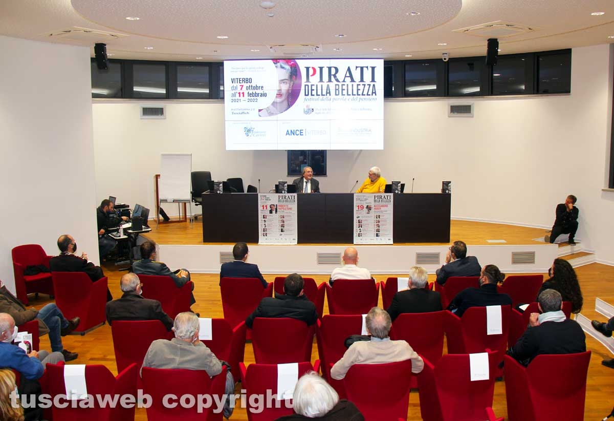 Viterbo - Pirati della bellezza - Intervista a Roberto Napoletano