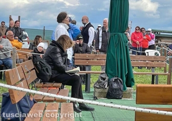 Trevignano - La sedicente veggente Gisella Cardia mentre scrive il messaggio della Madonna