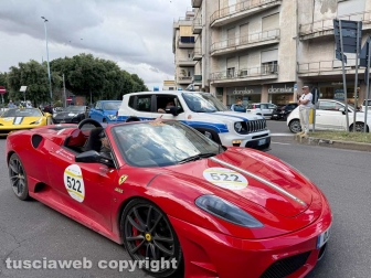 Il rombo dei motori della Mille miglia fa vibrare Viterbo