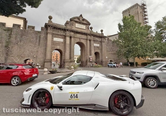 Il rombo dei motori della Mille miglia fa vibrare Viterbo