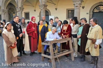 Il sindaco Giovanni Arena in singolar tenzone