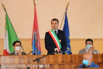 Civita Castellana - Il sindaco Luca Giamperi giura
