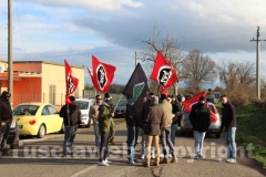 Il sit-in contro i rifiuti di Roma