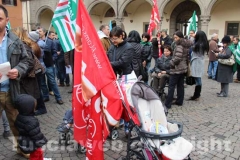 I lavoratori della Unopiù in piazza del Plebiscito