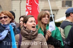 I lavoratori della Unopiù in piazza del Plebiscito