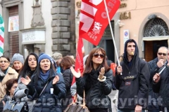 I lavoratori della Unopiù in piazza del Plebiscito